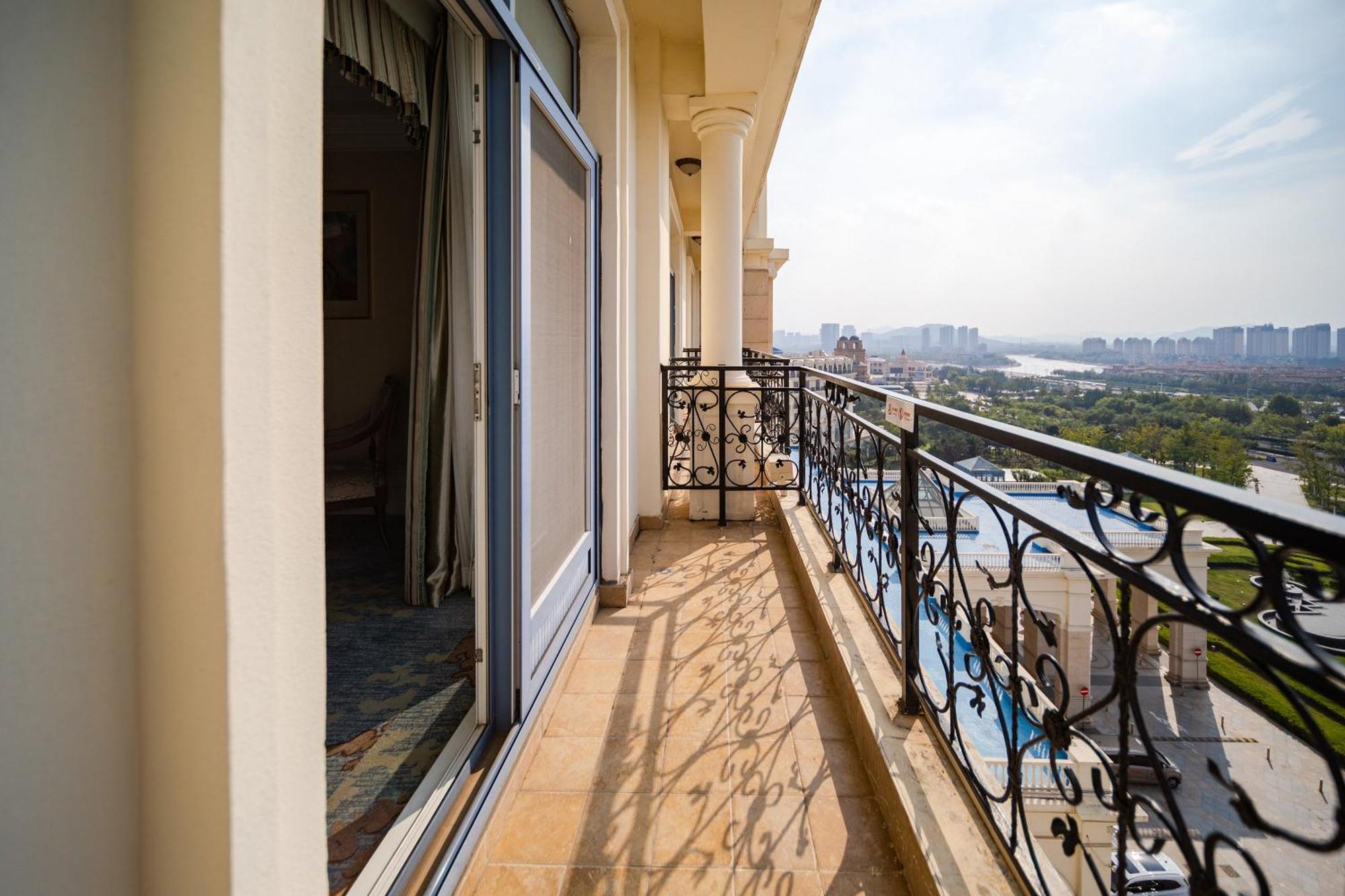 Crowne Plaza Ocean Spring Resort By Ihg Jimo Luaran gambar