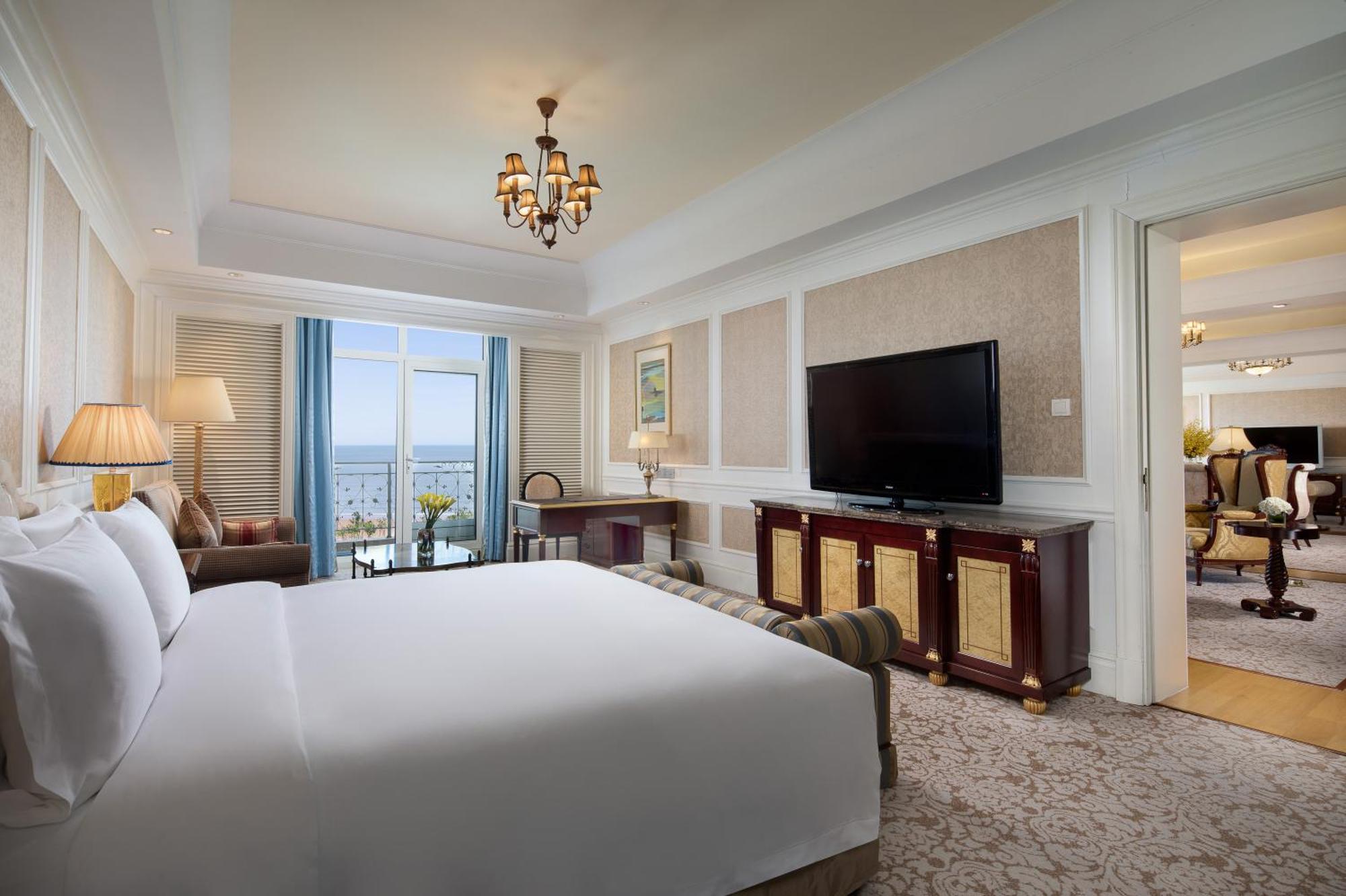 Crowne Plaza Ocean Spring Resort By Ihg Jimo Luaran gambar